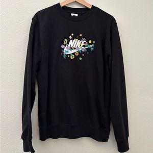 Nike NSW Club Sun Flower Swoosh Crewneck